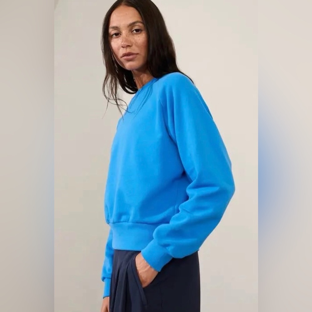 Athleta Forever Fleece Relaxed Crew Sweatshirt in Blue